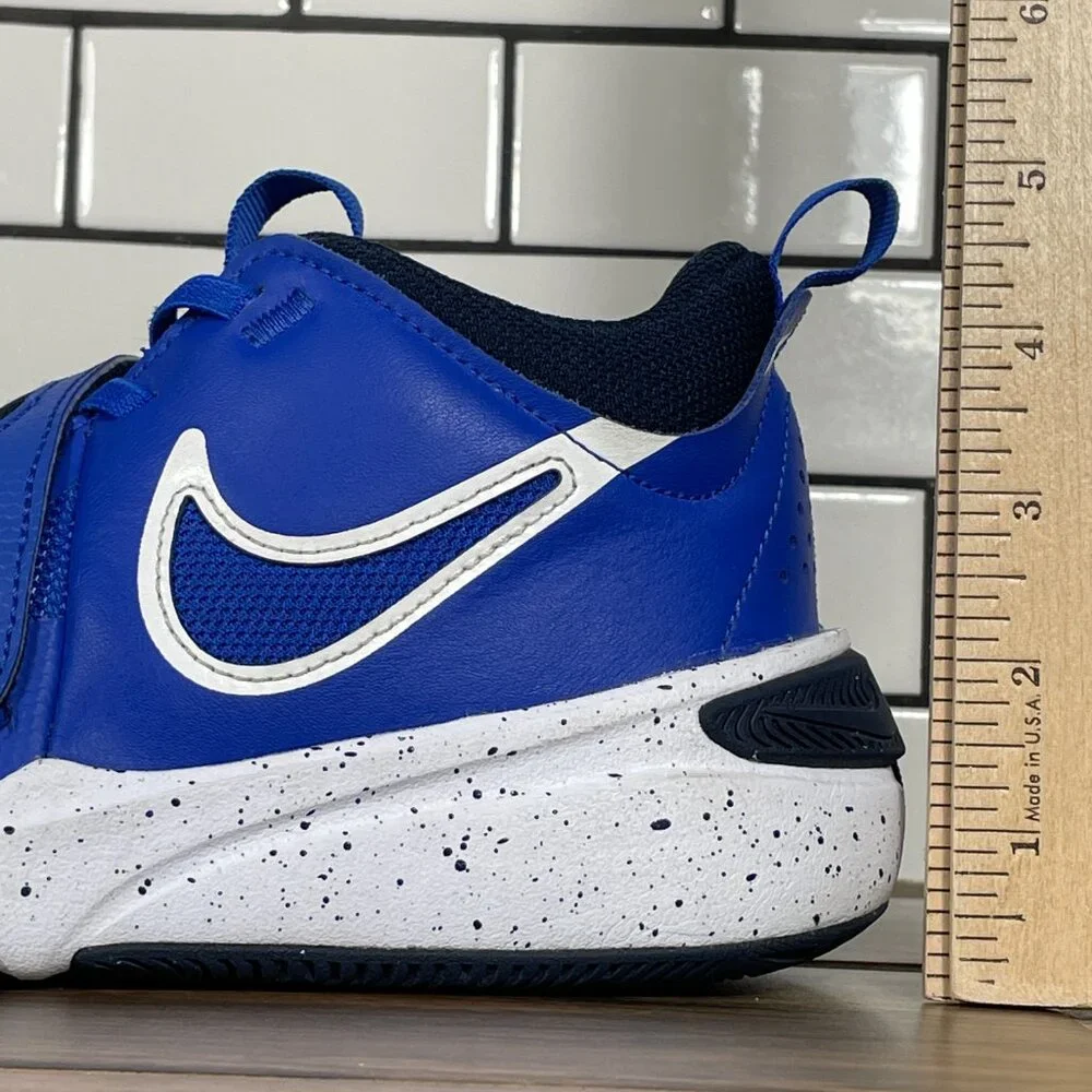 Nike Team Hustle D 11 Youth Boys Size 5Y Shoes Blue Pull On Basketball Sneakers